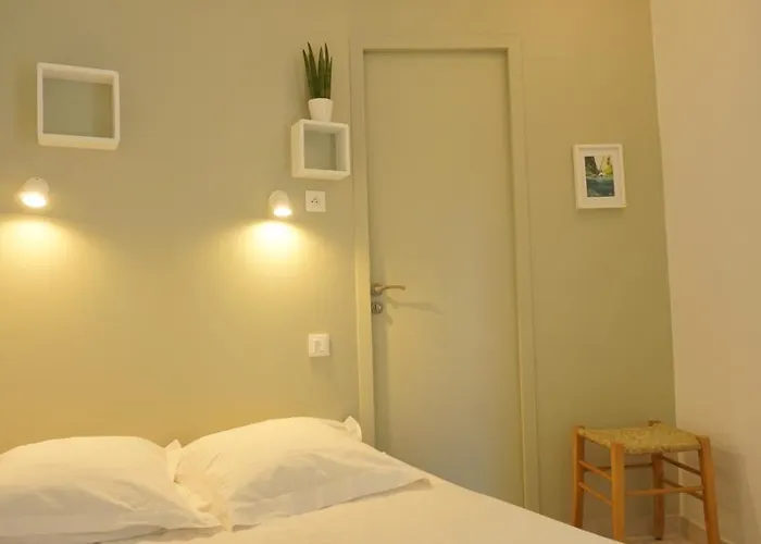 Maison Jardin Wifi - Climatisation - 100 M Sauvage - 20 Min Perpignan *